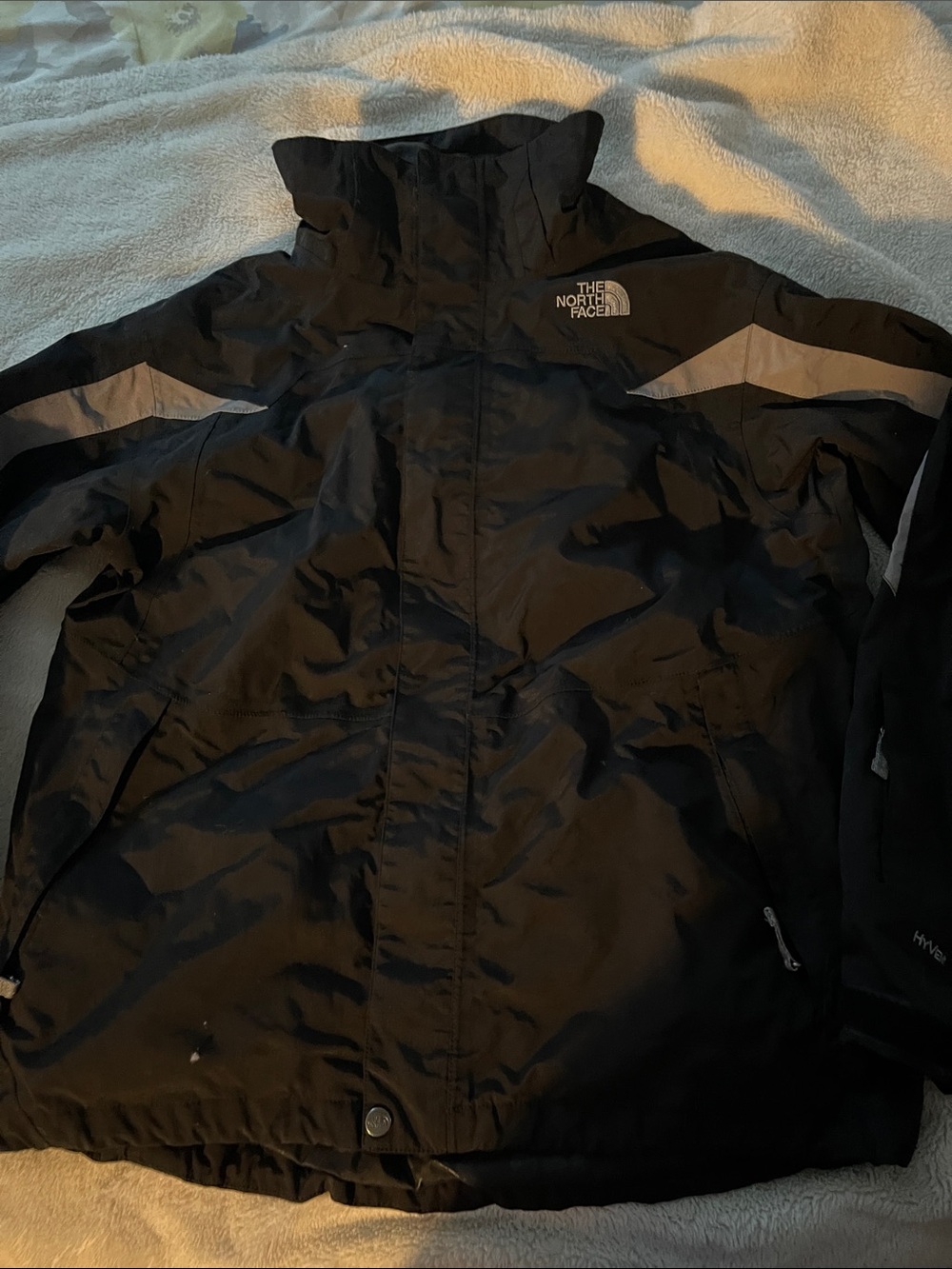 The North Face Men’s Black HyVent Jacket M